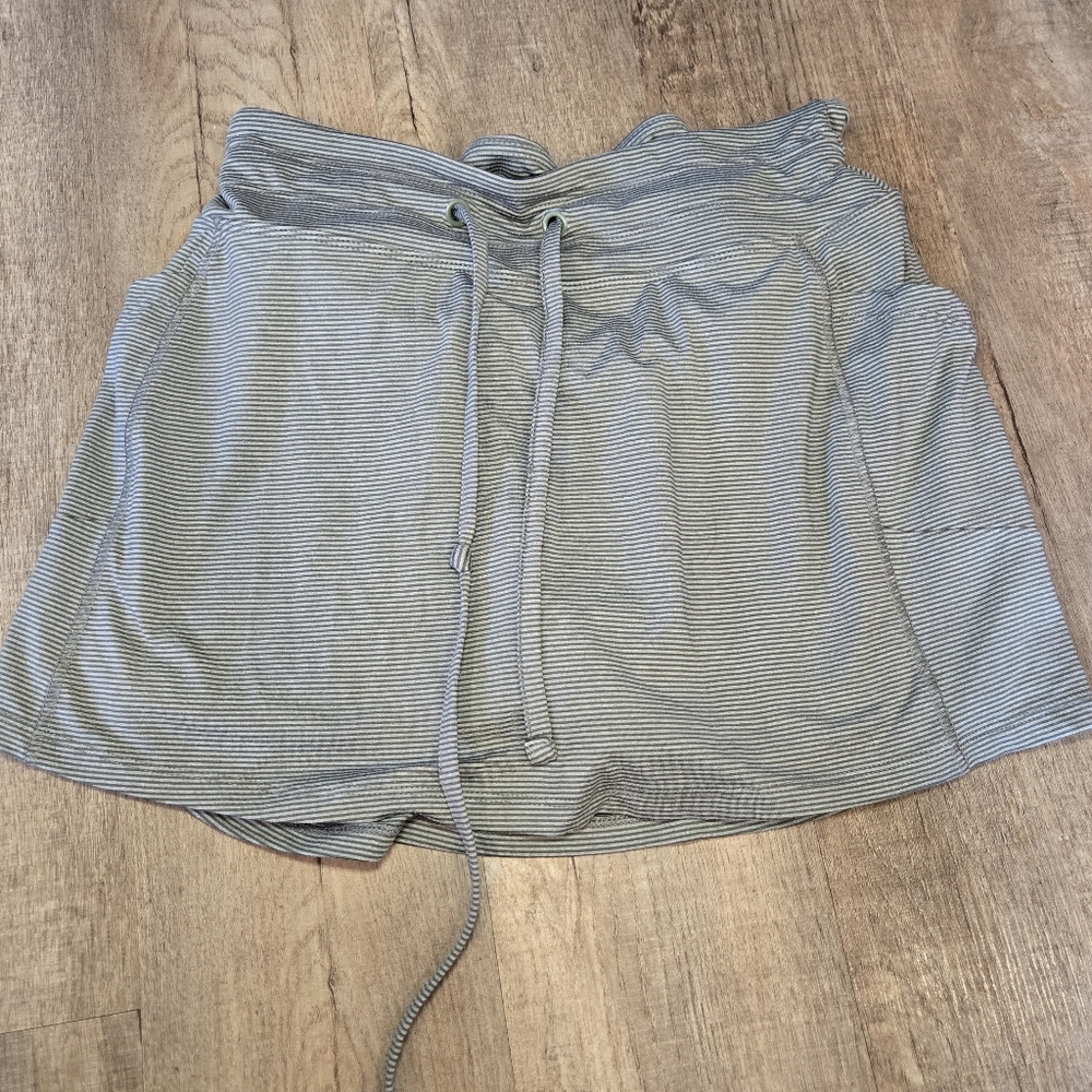 Balance collection Grey stripped‎ skort